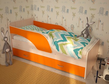 Кровать с бортиками Максимка, корпус Млечный дуб, фасад Оранжевый в Стерлитамаке