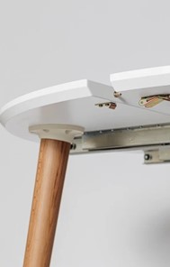 Кухонный раздвижной круглый стол Белая Эмаль д. 100 см МДФ ножки светлый орех в Стерлитамаке - предосмотр 7