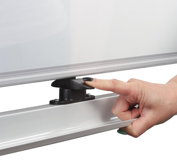 Доска магнитно-маркерная на стенде BRAUBERG Premium 120х180 см, двухсторонняя в Стерлитамаке - изображение 6